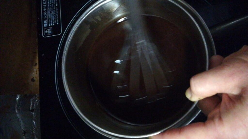 生チョコ作り工程３（ココアなどを投入）