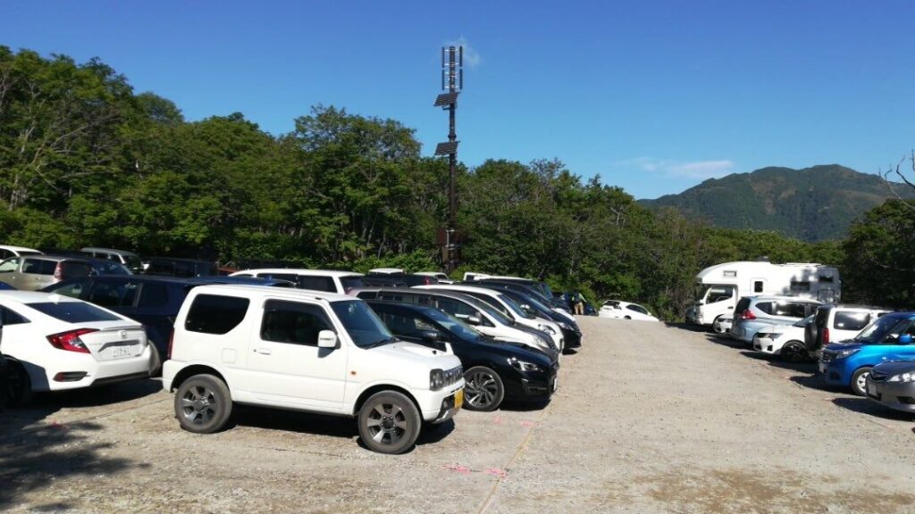 樽前山7合目駐車場の様子２