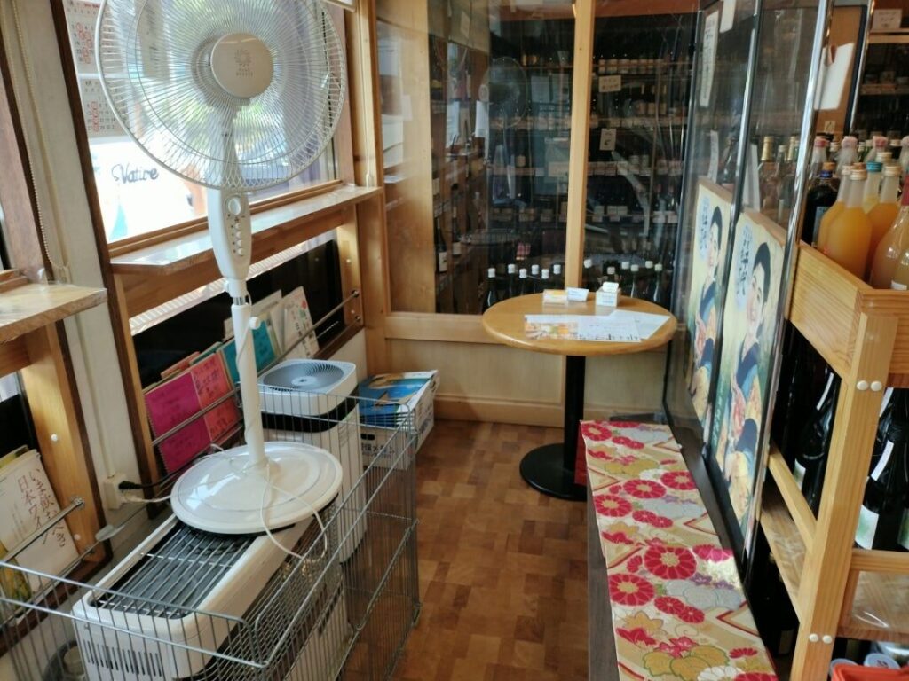 店内のイートインスペース