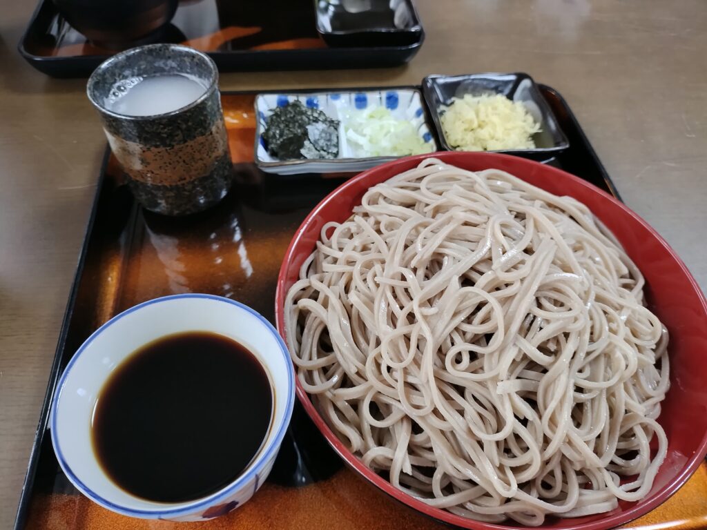 とみ喜のもりそば大盛り