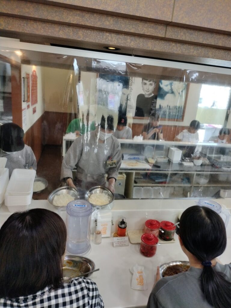 店内の様子2(厨房)