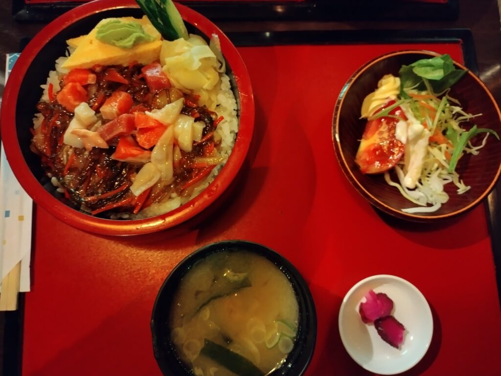 日替わりまかない丼