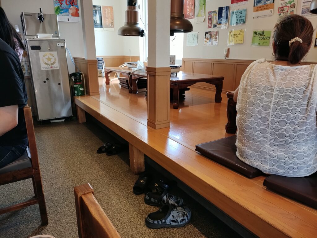 店内の様子1