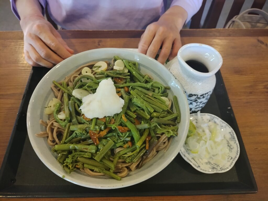 山菜蕎麦