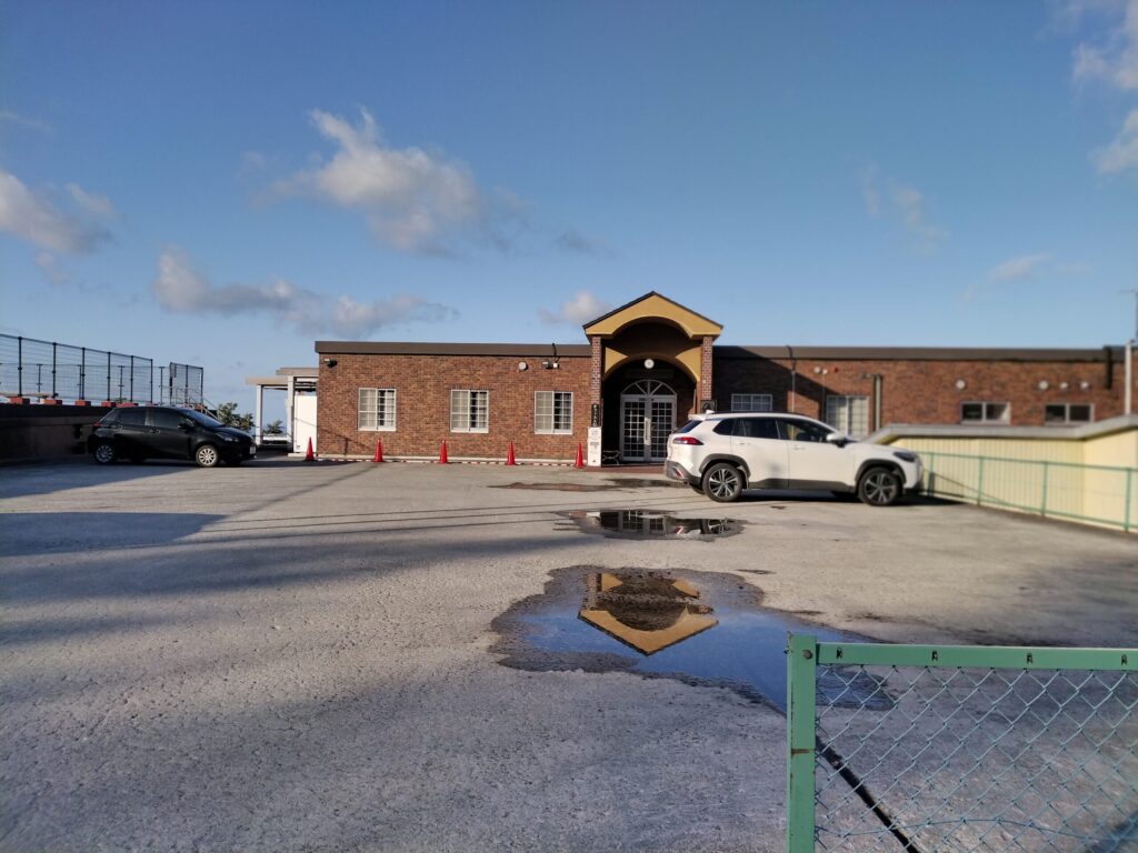 ワイナリーオフィス入口