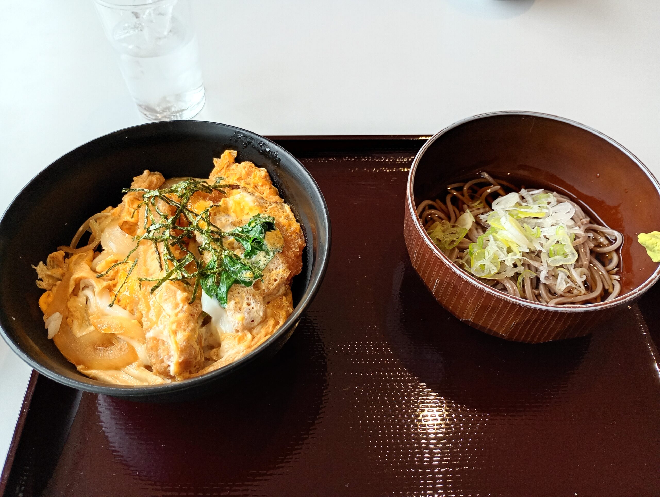 ミニカツ丼とミニそば